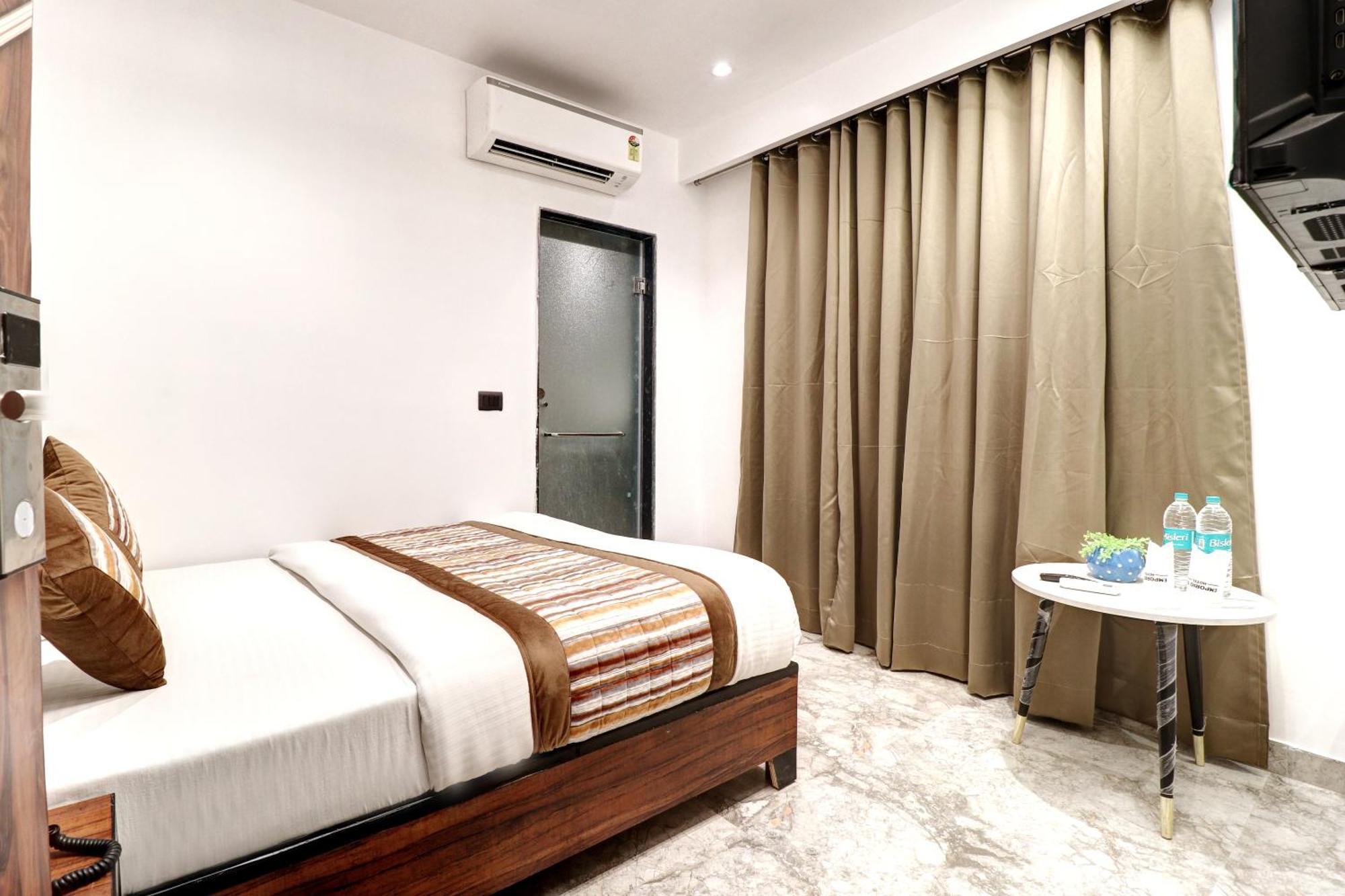 Hotel Emporio Dx - New Delhi Railway Station - Paharganj Dış mekan fotoğraf